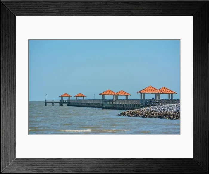 Framed Print : Ken Combs Pier on the Mississippi Gulf Coast. Gulfport, Harrison County, Gulf of Mexico, Mississippi USA Framed Print : Ken Combs Pier on the Mississippi Gulf Coast. Gulfport, Harrison County, Gulf of Mexico, Mississippi USA