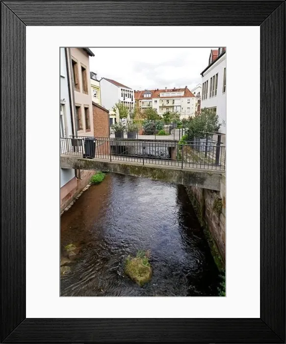 Framed Print : Queich, kleiner Fluss aus dem Pfälzer Wald, Landau in der Pfalz, Rheinland-Pfalz, Deutschland Framed Print : Queich, kleiner Fluss aus dem Pfälzer Wald, Landau in der Pfalz, Rheinland-Pfalz, Deutschland