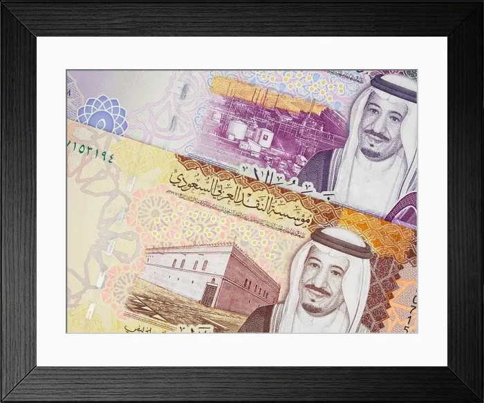 Framed Print : Saudi Arabia currency 5 and 10 riyal (2016) banknotes closeup, Saudi Arabian money close up Framed Print : Saudi Arabia currency 5 and 10 riyal (2016) banknotes closeup, Saudi Arabian money close up