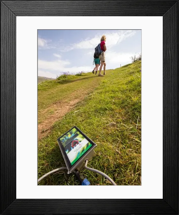 Framed Print : An eco counter being used to count the number of people on a path in a nature reserve in the Yorkshire Dales, UK