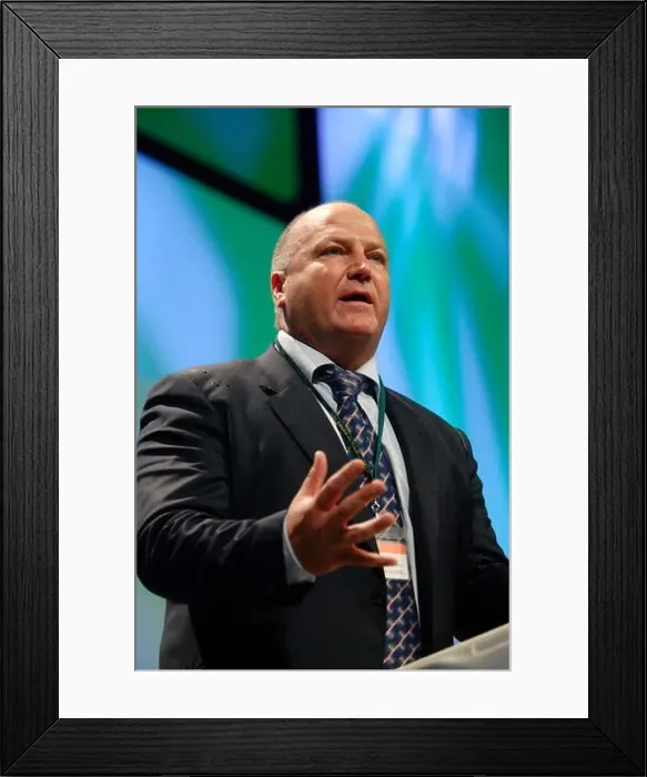 Framed Print : Bob Crow RMT. TUC Congress 2008. 11 / 09 / 2008 Framed Print : Bob Crow RMT. TUC Congress 2008. 11 / 09 / 2008