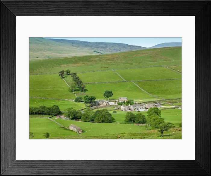 Framed Print : Looking towards Fossdale from the Cliff Gate Road north of Hawes, Yorkshire Dales UK Framed Print : Looking towards Fossdale from the Cliff Gate Road north of Hawes, Yorkshire Dales UK