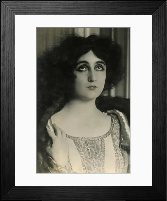 Framed Print : Italian actress and singer Anna Fougez, 1920s Framed Print : Italian actress and singer Anna Fougez, 1920s
