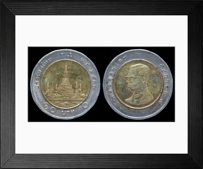 Framed Print : 10 Baht coin, Temple of the Dawn, Thailand Framed Print : 10 Baht coin, Temple of the Dawn, Thailand