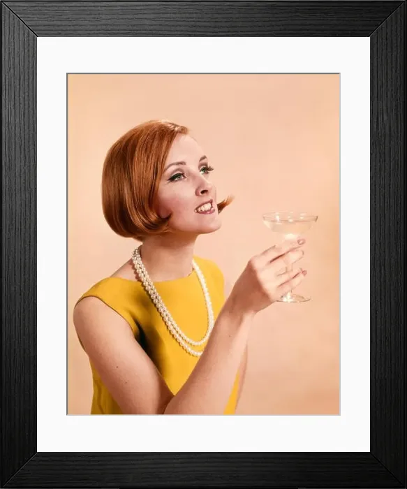 Framed Print : 1960s FASHIONABLE RED HEADED WOMAN TOASTING HOLDING GLASS OF CHAMPAGNE - kf4589 HAR001 HARS YOUNG ADULT WOMAN 1960s Framed Print : 1960s FASHIONABLE RED HEADED WOMAN TOASTING HOLDING GLASS OF CHAMPAGNE - kf4589 HAR001 HARS YOUNG ADULT WOMAN 1960s