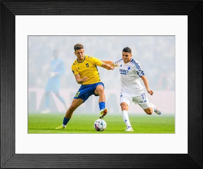 Framed Print : 37 (BIF) - Clement Bischoff. 10 (FCK) - Mohamed Elyounoussi Framed Print : 37 (BIF) - Clement Bischoff. 10 (FCK) - Mohamed Elyounoussi