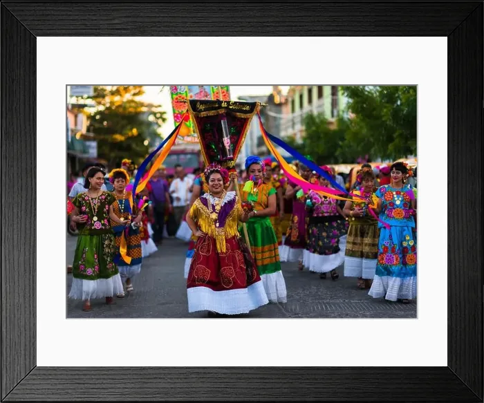 Framed Print : Mexican women of Zapotec origin Framed Print : Mexican women of Zapotec origin
