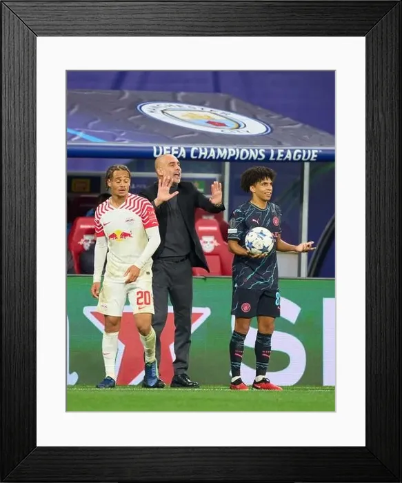 Framed Print : Pep GUARDIOLA, MANCITY Trainer Xavi Simons Framed Print : Pep GUARDIOLA, MANCITY Trainer Xavi Simons