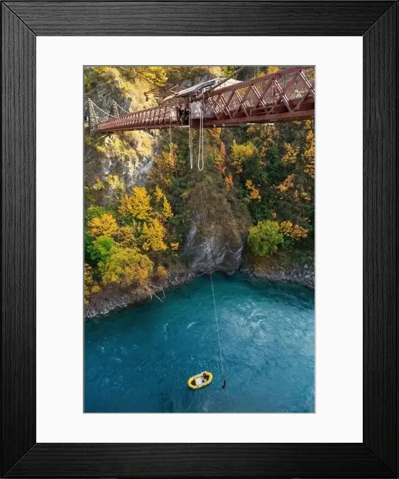 Framed Print : Bungy jumping from the Kawarau Gorge Suspension Bridge in the South Island of New Zealand Framed Print : Bungy jumping from the Kawarau Gorge Suspension Bridge in the South Island of New Zealand