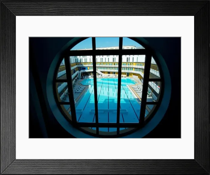 Framed Print : PISCINE MOLITOR, PARIS Framed Print : PISCINE MOLITOR, PARIS