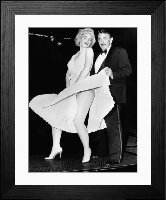 Framed Print : Marilyn Monroe, actress, USA, Death, Cult etc Framed Print : Marilyn Monroe, actress, USA, Death, Cult etc