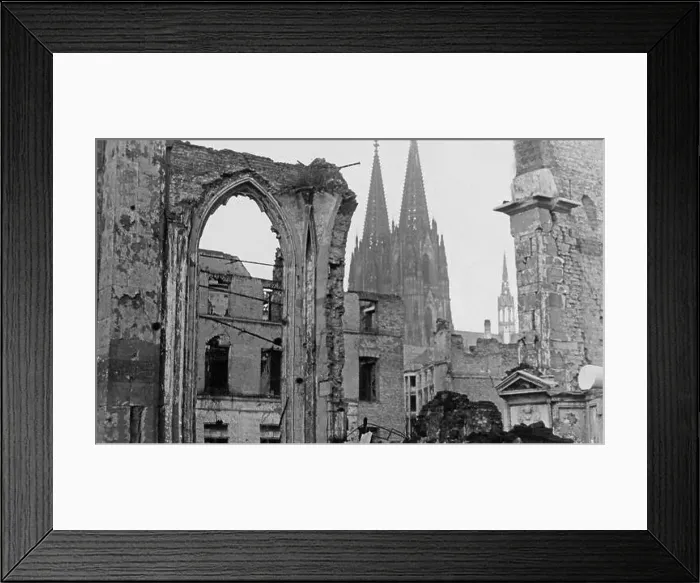 Framed Print : Ruinen der Kirche St. Kolumba in Köln Framed Print : Ruinen der Kirche St. Kolumba in Köln