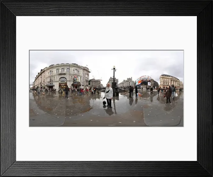 Framed Print : London, Piccadilly Circus Framed Print : London, Piccadilly Circus