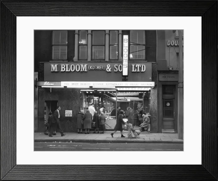 Framed Print : Blooms Restaurant, Kosher restaurant, Golder's Green, London Framed Print : Blooms Restaurant, Kosher restaurant, Golder's Green, London