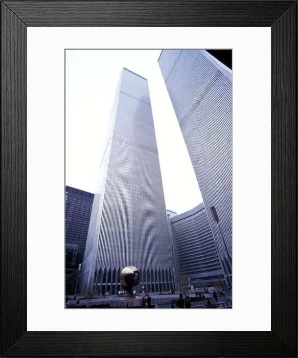 Framed Print : The Twin Towers of the World Trade Centre viewed from ground level Framed Print : The Twin Towers of the World Trade Centre viewed from ground level