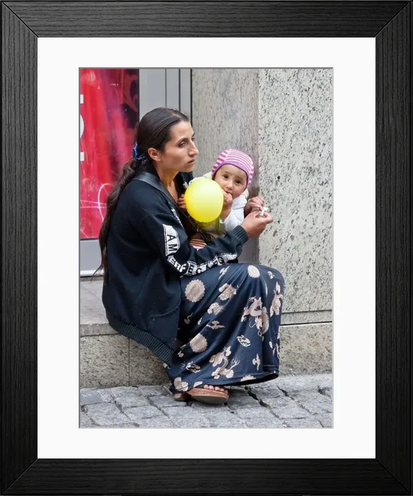 Framed Print : A Roma, or Gypsy woman and child in Wroclaw, a city in the Silesia region of Poland Framed Print : A Roma, or Gypsy woman and child in Wroclaw, a city in the Silesia region of Poland