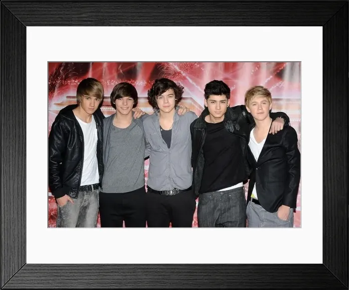 Framed Print : One Direction (L-R) Liam Payne Framed Print : One Direction (L-R) Liam Payne