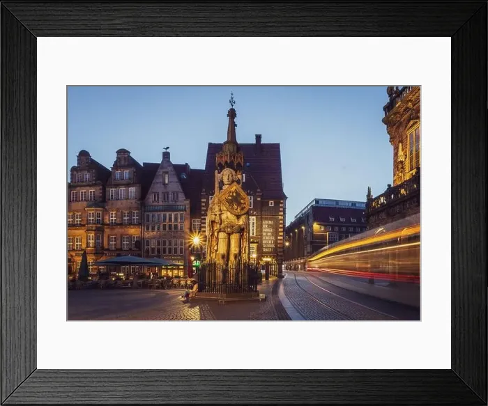 Framed Print : Roland statue illuminated in the center city of Bremen Framed Print : Roland statue illuminated in the center city of Bremen
