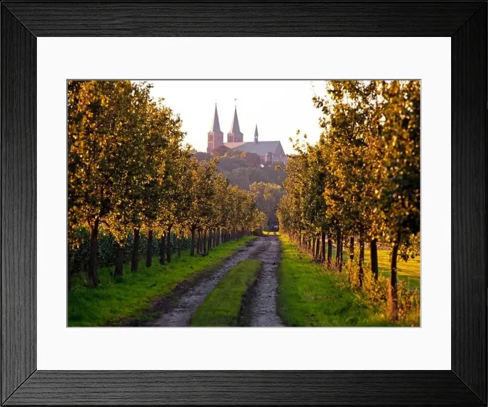 Framed Print : alley in direktion to the Stiftskirche in Kleve, Germany, North Rhine-Westphalia, Lower Rhine, Cleves Framed Print : alley in direktion to the Stiftskirche in Kleve, Germany, North Rhine-Westphalia, Lower Rhine, Cleves