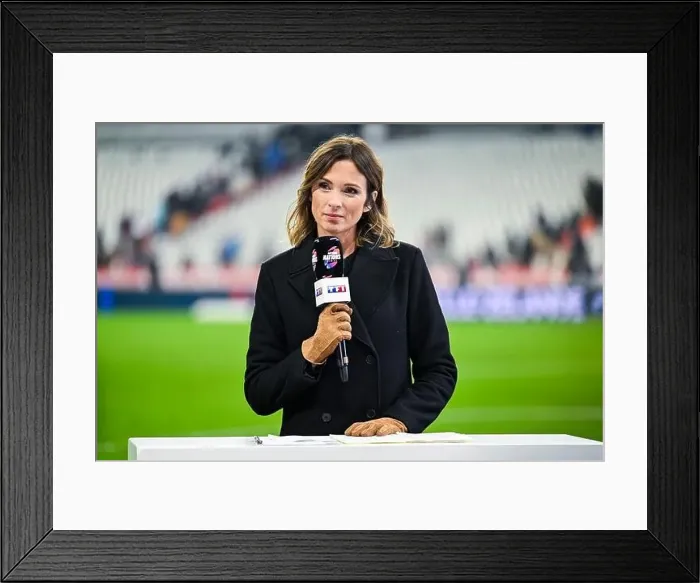 Framed Print : Isabelle Ithurburu journalist on the TF1 TV set during the Autumn Nations Series XV rugby match France VS New Zealand Framed Print : Isabelle Ithurburu journalist on the TF1 TV set during the Autumn Nations Series XV rugby match France VS New Zealand