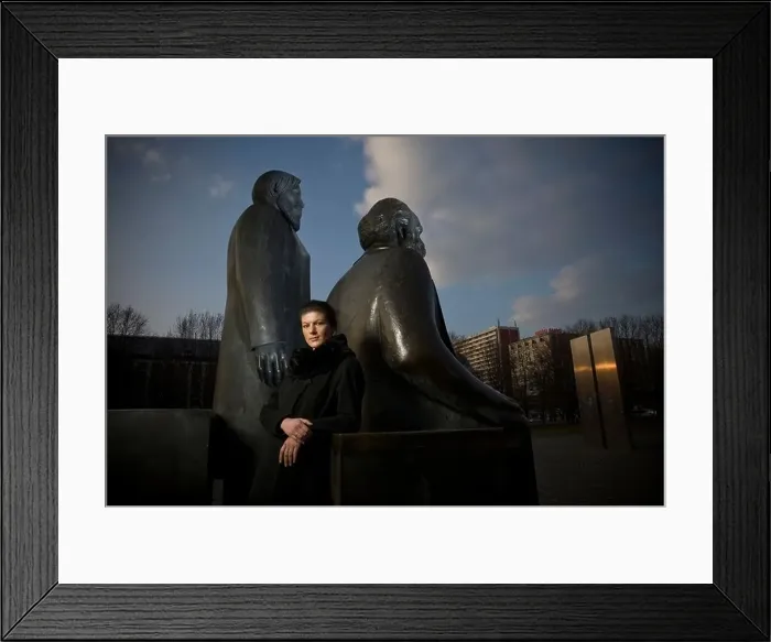 Framed Print : Sahra Wagenknecht, DIE LINKE party, at the Marx-Engels monument in Berlin, Germany, Europe Framed Print : Sahra Wagenknecht, DIE LINKE party, at the Marx-Engels monument in Berlin, Germany, Europe