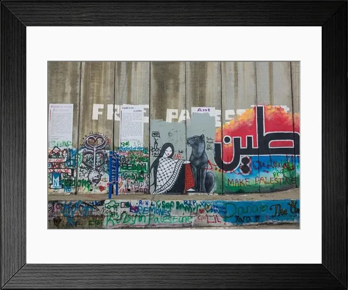 Framed Print : Graffiti on the Separation Wall in Bethlehem, West Bank, Palestine Framed Print : Graffiti on the Separation Wall in Bethlehem, West Bank, Palestine