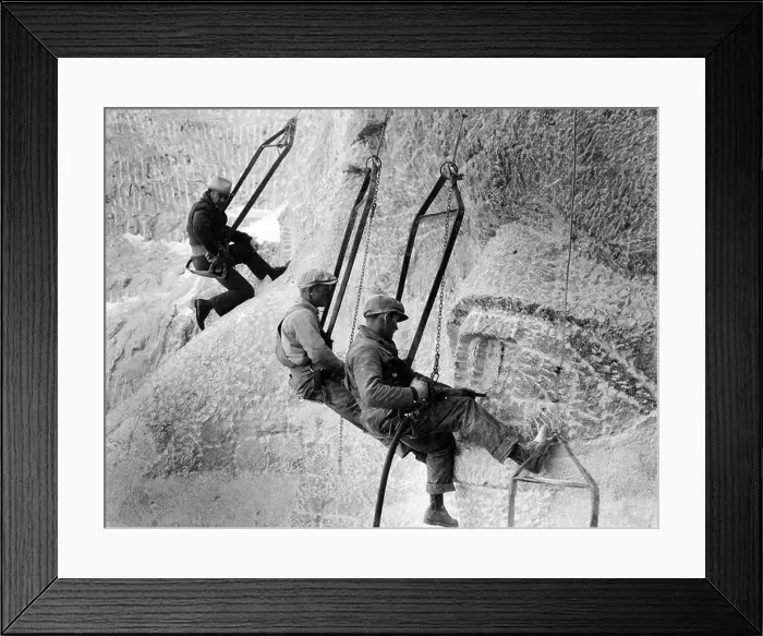 Framed Print : Mount Rushmore Construction Workers, 1930s Framed Print : Mount Rushmore Construction Workers, 1930s