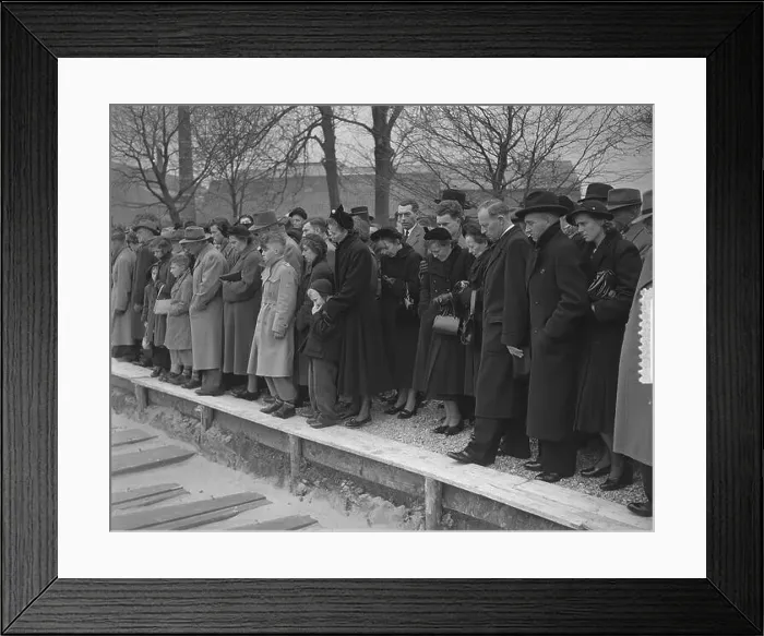 Framed Print : Rouwdag reburied ins Gravendeel Date: 2 april 1953 Location: s-Gravendeel, Zuid-Holland Keywords: Rouwdagen, reburial Framed Print : Rouwdag reburied ins Gravendeel Date: 2 april 1953 Location: s-Gravendeel, Zuid-Holland Keywords: Rouwdagen, reburial