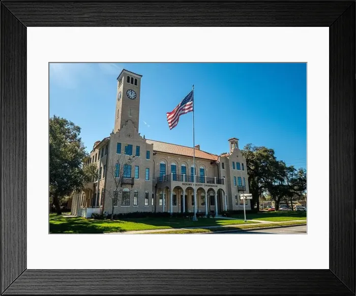 Framed Print : Hendry County Courthouse, East Hickpochee Avenue, LaBelle, Florida Framed Print : Hendry County Courthouse, East Hickpochee Avenue, LaBelle, Florida