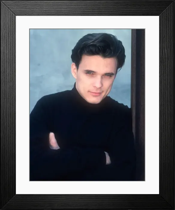 Framed Print : LOS ANGELES, CA - MARCH 23: (EXCLUSIVE) Actor Damian Chapa poses during a photo shoot on March 23 Framed Print : LOS ANGELES, CA - MARCH 23: (EXCLUSIVE) Actor Damian Chapa poses during a photo shoot on March 23