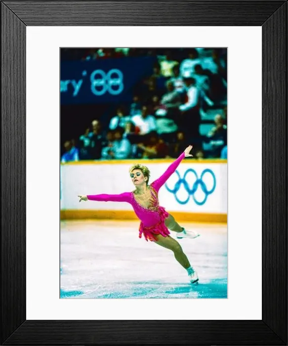 Framed Print : Elizabeth Manley (CAN) competing in the Ladies Figure Skating Free Skate at the 1988 Olympic Winter Games Framed Print : Elizabeth Manley (CAN) competing in the Ladies Figure Skating Free Skate at the 1988 Olympic Winter Games