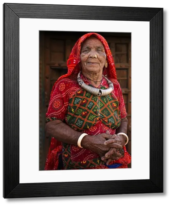 Framed Print : Elderly woman in traditional dress in Bhuj, Gujarat, India Framed Print : Elderly woman in traditional dress in Bhuj, Gujarat, India