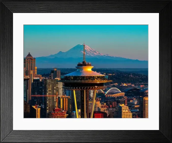 Framed Print : Golden Ray Reflecting over the Space Needle and Mt Rainier Framed Print : Golden Ray Reflecting over the Space Needle and Mt Rainier
