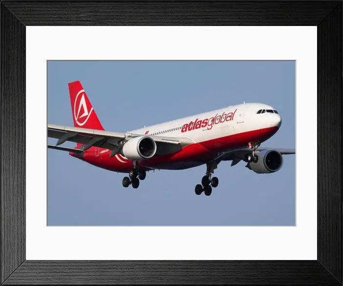 Framed Print : Istanbul / Turkey - March 28 Framed Print : Istanbul / Turkey - March 28