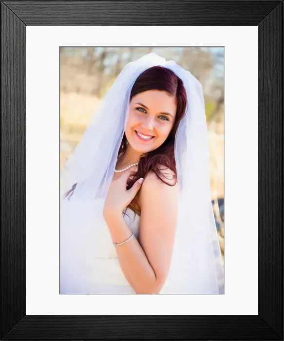Framed Print : Smiling bride with veil portrait Framed Print : Smiling bride with veil portrait