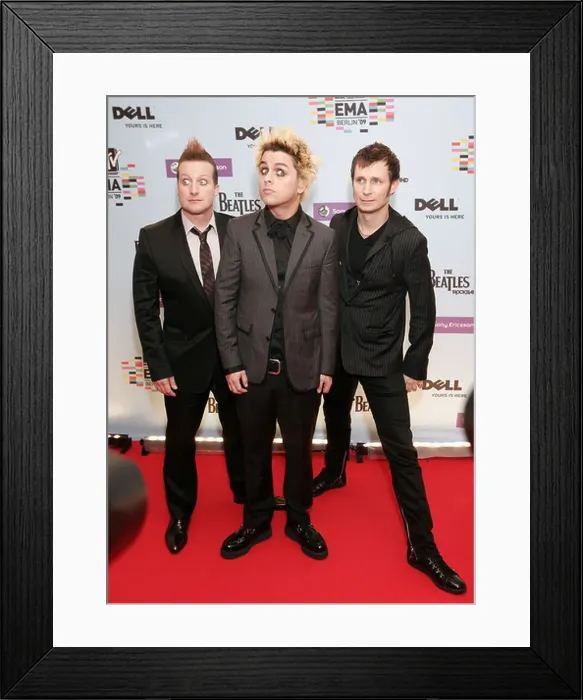 Framed Print : GREEN DAY MTV EUROPE MUSIC AWARDS 2009 O2 ARENA BERLIN GERMANY 05 November 2009 Framed Print : GREEN DAY MTV EUROPE MUSIC AWARDS 2009 O2 ARENA BERLIN GERMANY 05 November 2009