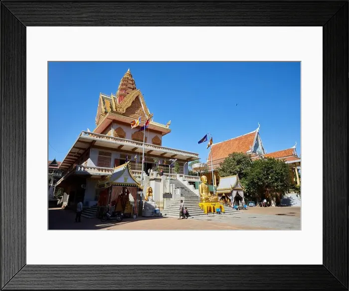 Framed Print : Wat Ounalom, a Monastery in Phnom Penh, Cambodia Framed Print : Wat Ounalom, a Monastery in Phnom Penh, Cambodia