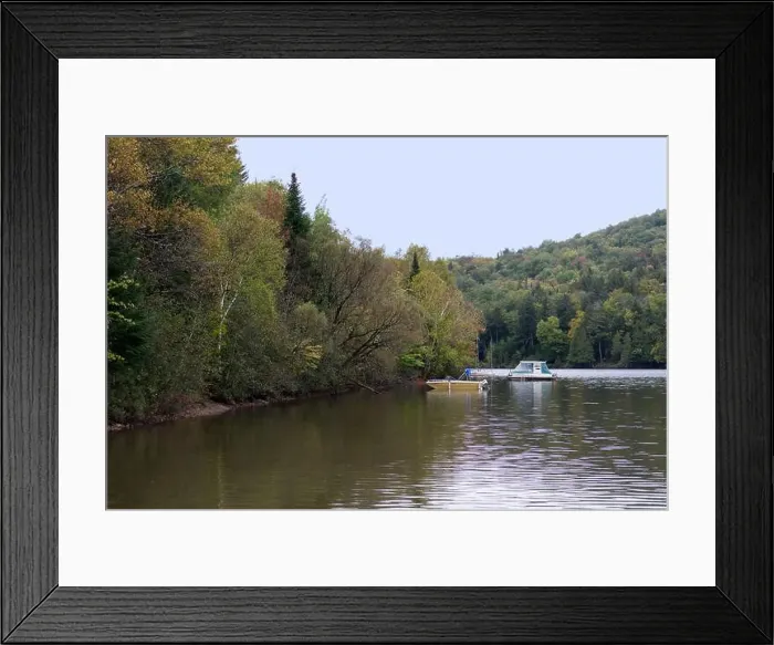 Framed Print : Québec - Lac Mercier Framed Print : Québec - Lac Mercier