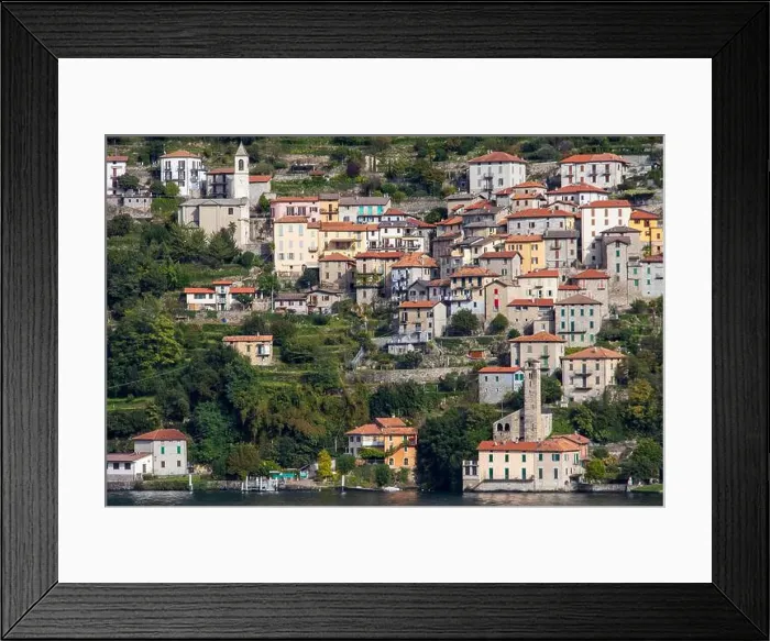 Framed Print : Lake Como landscape in full daylight Framed Print : Lake Como landscape in full daylight