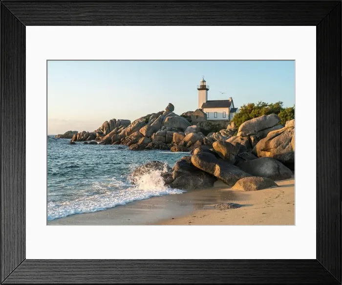 Framed Print : Lighthouse Phare de Pontusval in Brittany, France Framed Print : Lighthouse Phare de Pontusval in Brittany, France