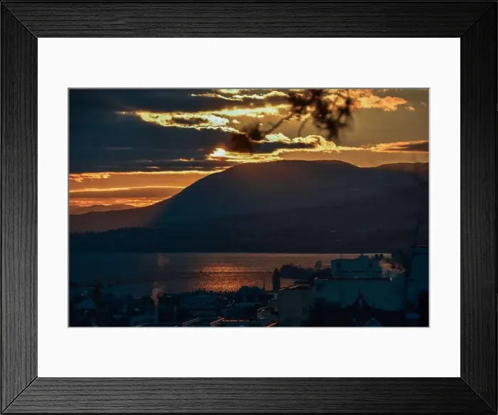 Framed Print : Neuchâtel lake, Switzerland
