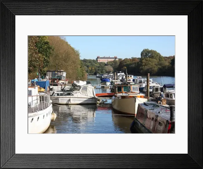 Framed Print : Richmond-Upon-Thames Framed Print : Richmond-Upon-Thames