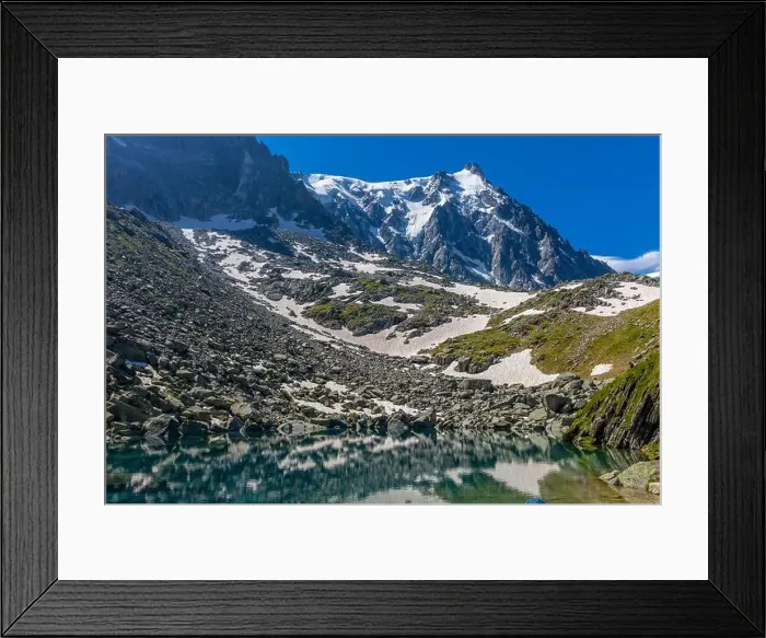 Framed Print : 2ye8bat Framed Print : 2ye8bat