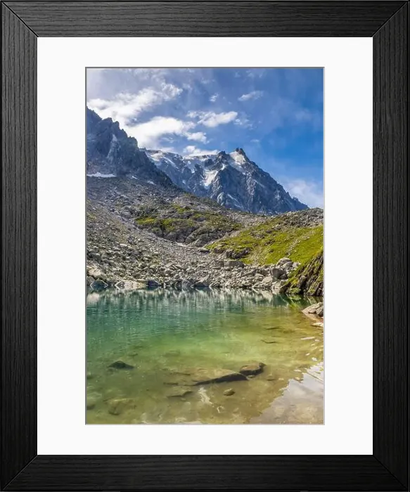 Framed Print : 2ye8g0f Framed Print : 2ye8g0f