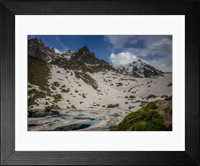 Framed Print : 2ye8g0w Framed Print : 2ye8g0w