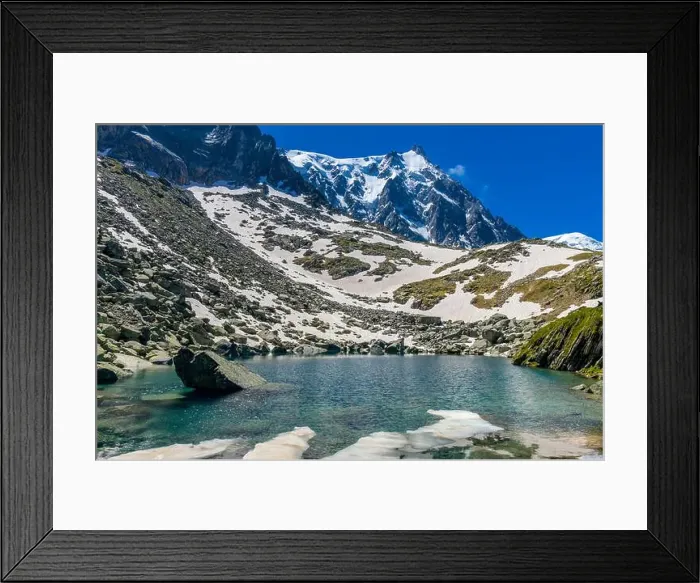 Framed Print : 2ye8g92 Framed Print : 2ye8g92
