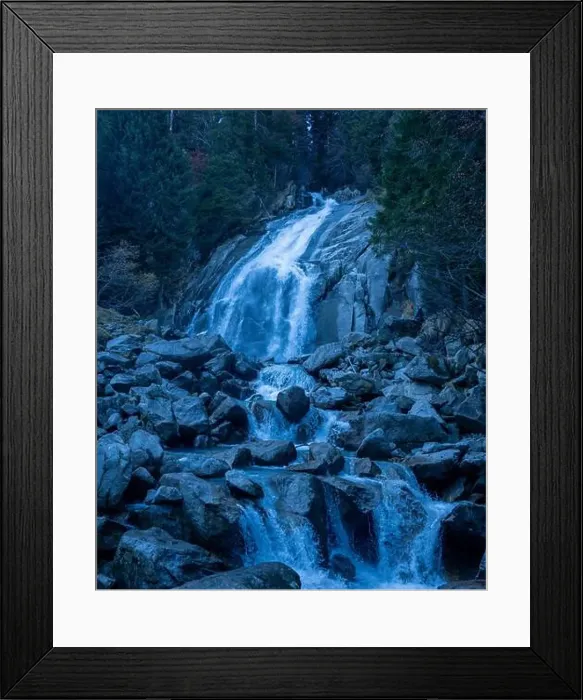 Framed Print : 2yfbgr5 Framed Print : 2yfbgr5