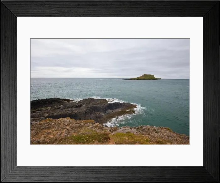 Framed Print : 2ygpjg3 Framed Print : 2ygpjg3