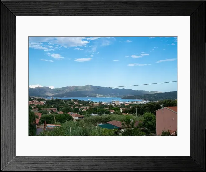 Framed Print : 2yh868f Framed Print : 2yh868f