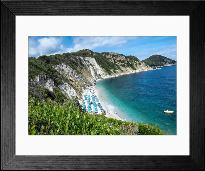 Framed Print : 2yh86h3 Framed Print : 2yh86h3